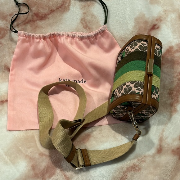 Kate Spade Flower Jacquard Bijou Cherry Crossbody Trunk Bag Brand New w Dustbag - Picture 11 of 16